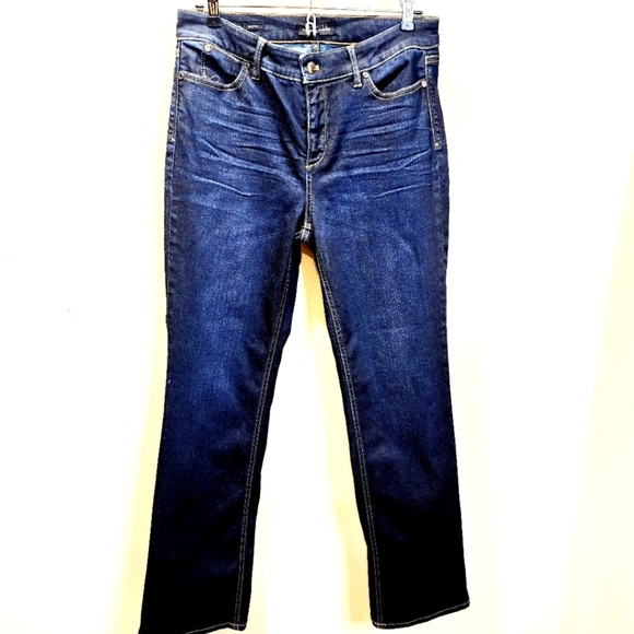 TALBOTS Flawless Five- Pockets Boot Cut jeans size 10P - Picture 1 of 11